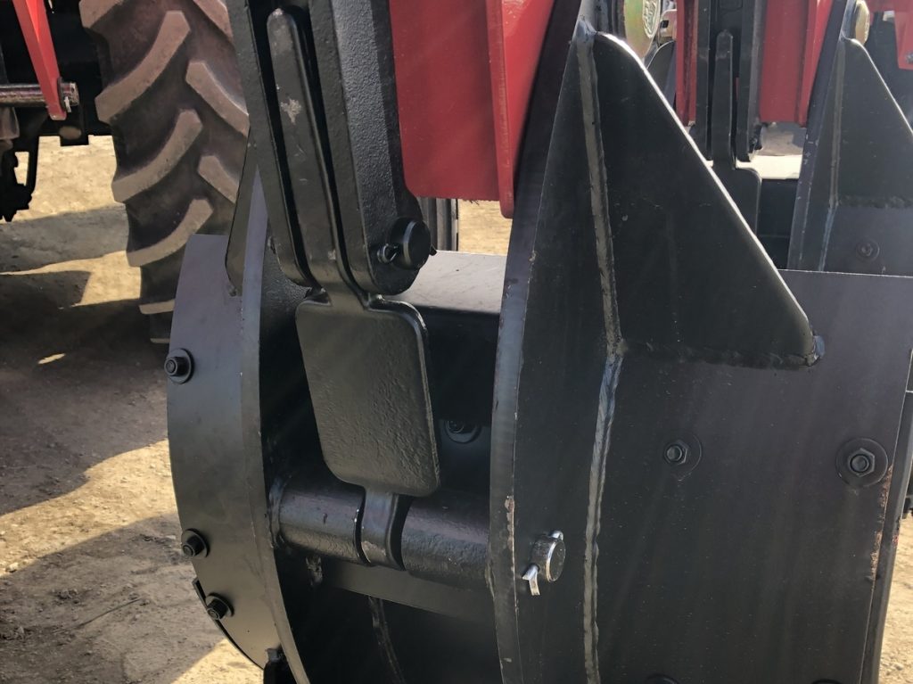 Tatu AARP Mouldboard Plough trip mechanism upclose